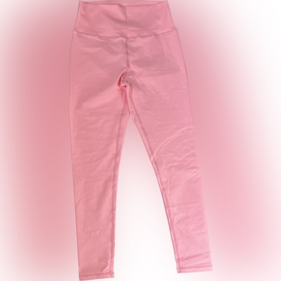 BUTT Scrunch Leggings - Picture 2 of 3